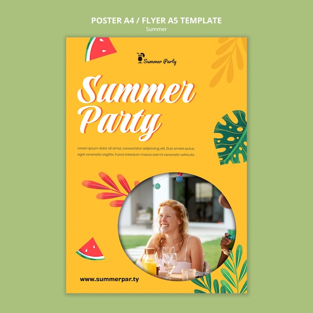 Бесплатный PSD Шаблон плаката летнего сезона с листьями