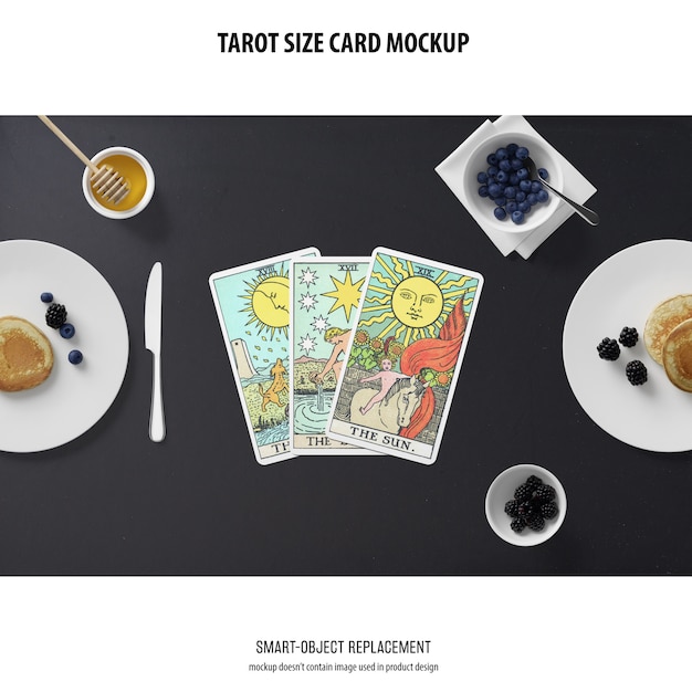 PSD gratuito mockup di carte dei tarocchi