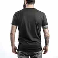 무료 PSD ⁇  배경 에 검은 티셔츠 를 입은 문신 한 남자