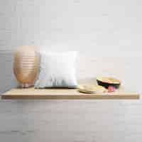無料PSD 木製の棚に白い柔らかい枕とランプ