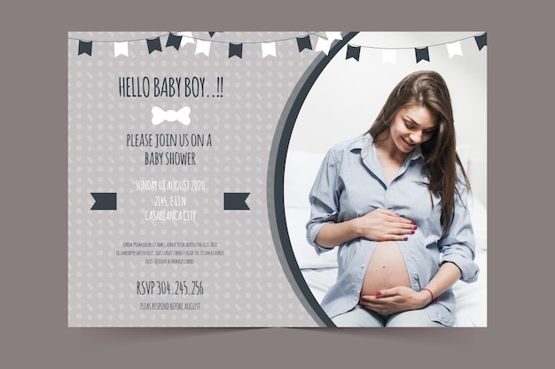 Free vector baby shower invitation template for boy concept