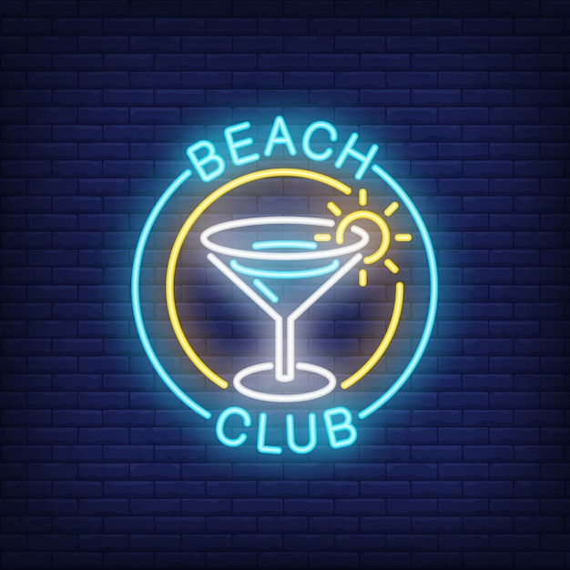 Free vector beach club lettering and cocktail in circle.