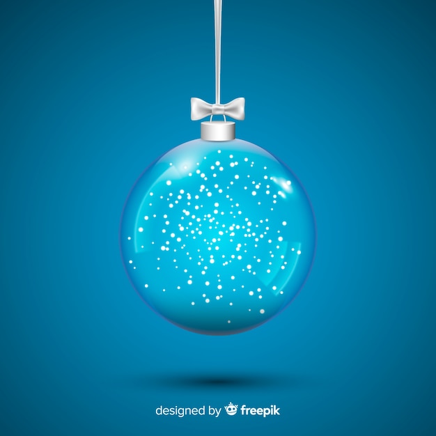 青色の背景に美しいクリスタルクリスマスボール
