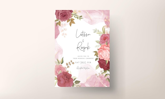 Free vector beautiful floral and leaves wedding invitation card