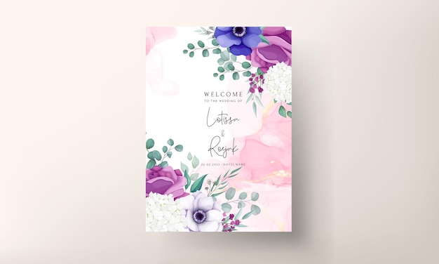 美しいバラとアネモネの花の結婚式の招待カードのテンプレート