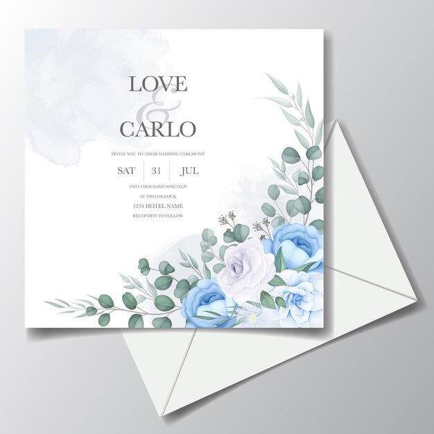 花の装飾が施された美しい結婚式の招待カード