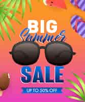 Free vector big summer sale lettering with sunglasses and tropical leaves