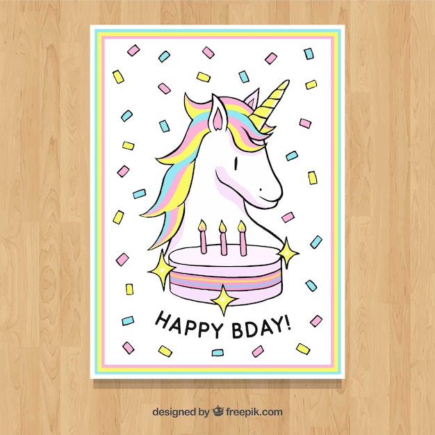 Vettore gratuito scheda di compleanno con unicorno e torta