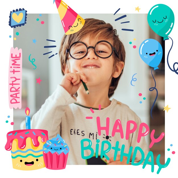 無料のベクター ケーキでお誕生日おめでとうイラスト