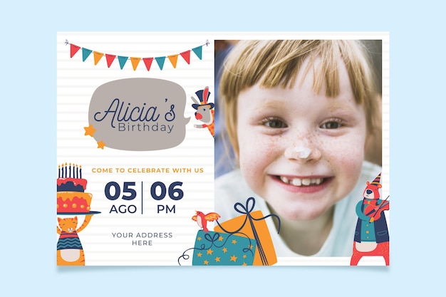 Free vector birthday invitation with photo concept