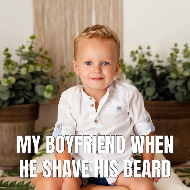 Vettore gratuito il meme quadrato della barba del ragazzo