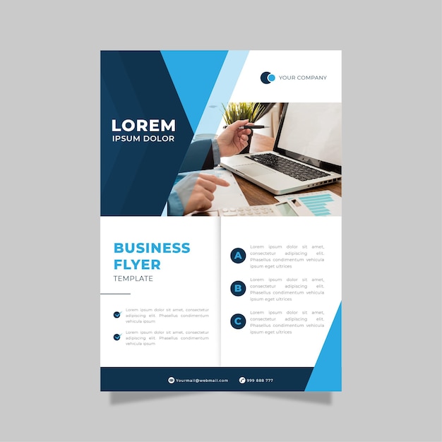 Free vector business flyer print template in gradient blue