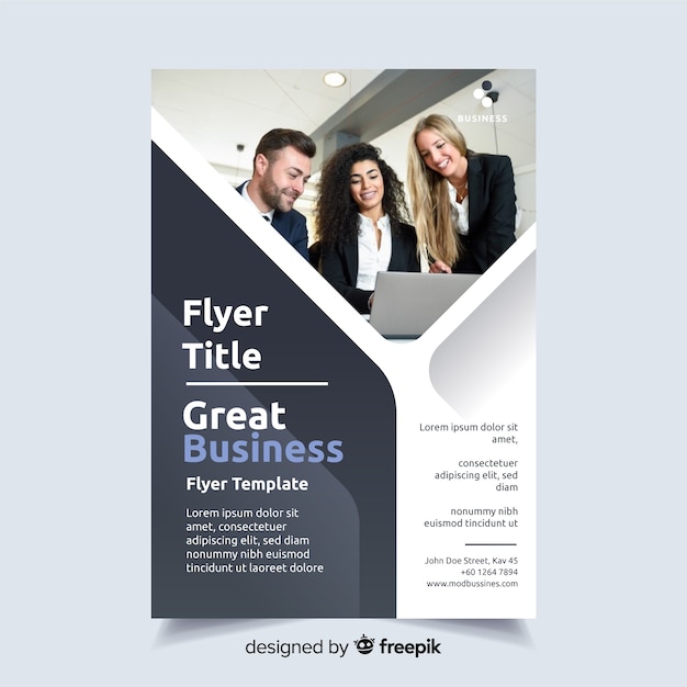 Free vector business flyer template with photo