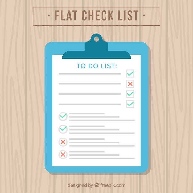 Free vector checklist on a wooden table