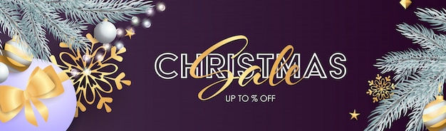 Free vector christmas sale banner with sparkling silver light bulbs