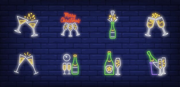 クリスマスの温かい飲み物セット フラット漫画別の飲み物 新年の飲み物 かわいいマグカップホットココア コーヒー ミルク クリーム ホットワイン プレミアムベクター