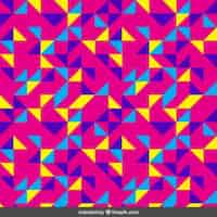 Free vector colorful pattern made with triangles in pink background