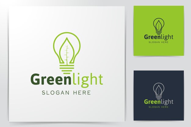 創造的な抽象的な緑の電球の葉のロゴのアイデア。インスピレーションのロゴデザイン。テンプレートのベクトル図