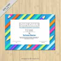 Free vector creative diploma with crayons