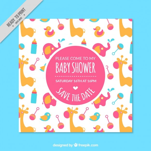 Free vector cute giraffe with rattle baby shower card