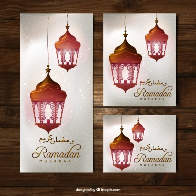 Vettore gratuito carte ramandan decorativi con lanters