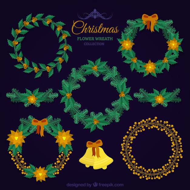 Free vector elegant christmas wreaths with golden details