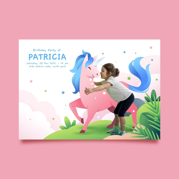 Modello di invito compleanno unicorno piatto con foto