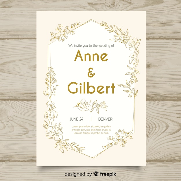 Free vector floral wedding invitation template with golden design elements