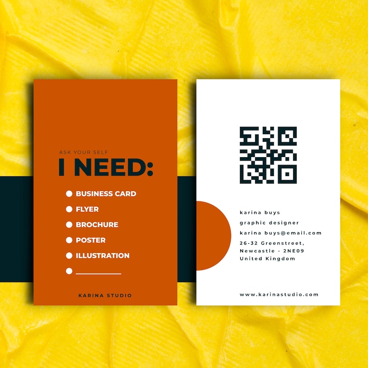 Free Vector funny graphic designer business card template