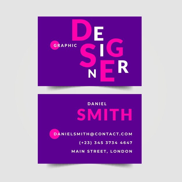 Визитная карточка графического дизайнера в фиолетовых тонах