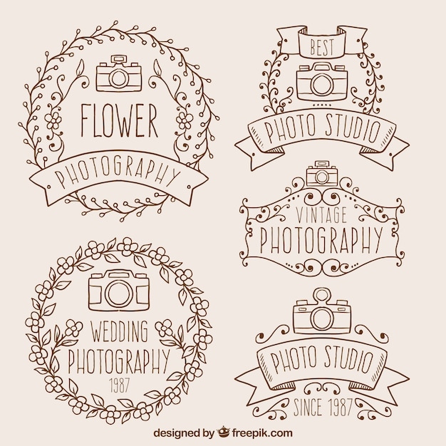 Free vector hand drawn decorative photography badges in vintage style