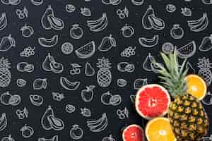Free vector hand drawn fruits and vegetables pattern background