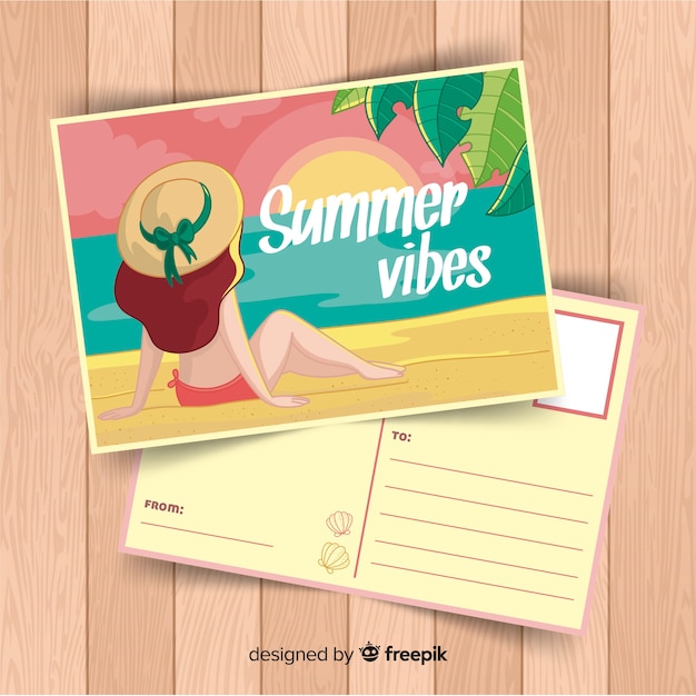 Ragazza disegnata a mano guardando cartolina estate tramonto