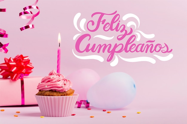 Free vector happy birthday lettering concept