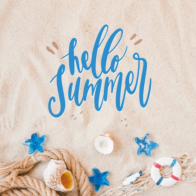 Free vector hello summer lettering with shells