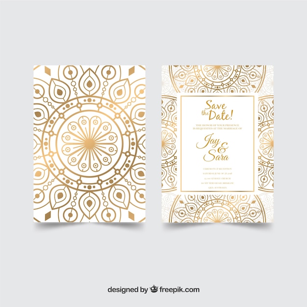 Free vector invitation with mandala in golden style