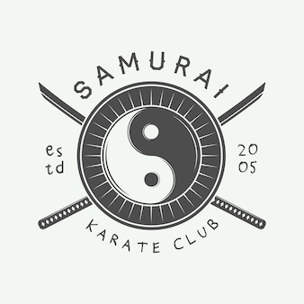 Логотип каратэ или боевых искусств