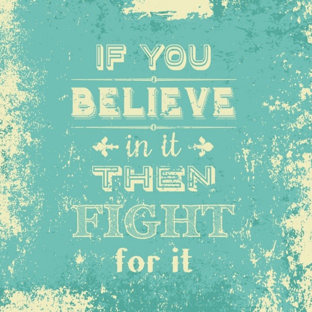 Free vector light blue grunge background with quote