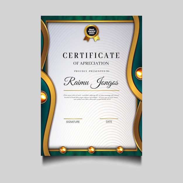 Free vector luxury diploma certificate archievement template design