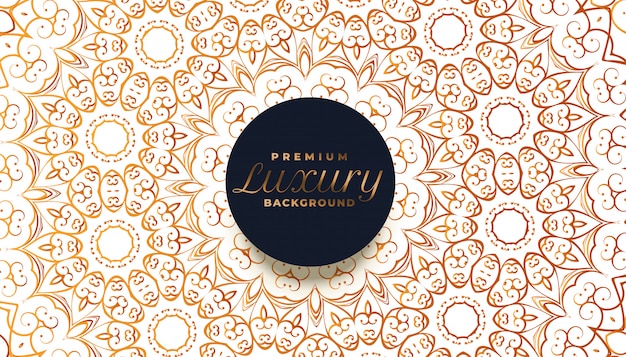 Free vector luxury golden mandala pattern background design template