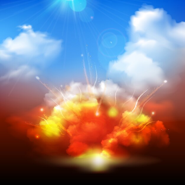 Массивный желто-оранжевый взрыв в синее облачное небо с лучами солнечного света