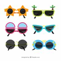 Free vector modern sunglasses collection in flat style