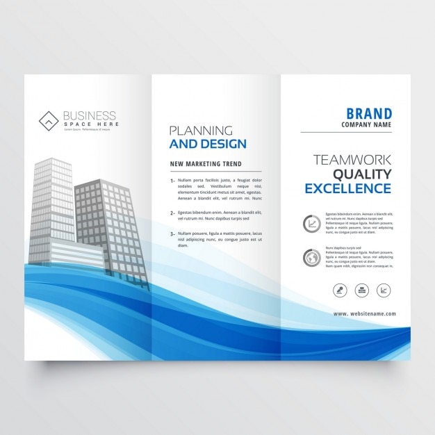 Free vector modern trifold brochure layout template with blue wave