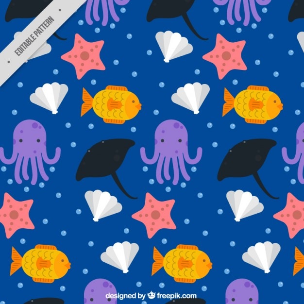 Free vector nautical pattern with octopuses and shells
