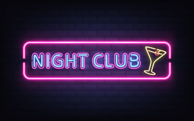 Ночной клуб, коктейль-бар яркий неоновый ретро вывеска реалистичный вектор с горящими флуоресцентными синими световыми буквами, желтый бокал для коктейля с оливковым, фиолетовый, розовый кадр на темной кирпичной стене иллюстрации