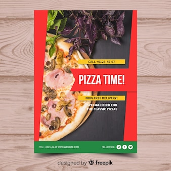 Фотографический шаблон постера пиццы