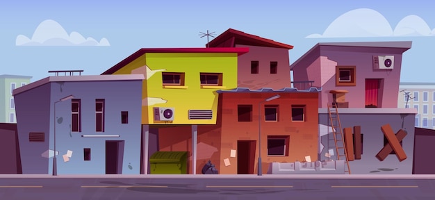 Vettore gratuito case povere abbandonate nel quartiere del ghetto illustrazione cartoni animati vettoriale del paesaggio cittadino con edifici di baraccopoli baracche a buon mercato con facciate sporche e danneggiate finestre bordate contenitori di spazzatura area criminale