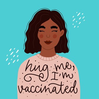 곱슬머리를 한 젊은 여성의 초상화 hug me i'm vaccinated concept의 귀여운 서예 집단 면역을 예방하기 위한 예방 접종 시간