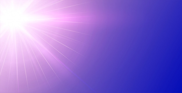 Фиолетовый фон со светящимися лучами света