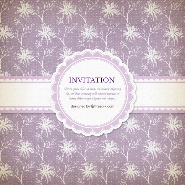 Free vector purple floral invitation in vintage style